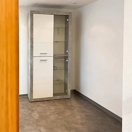 Gemuetliche 2- Zimmer Wohnung Mit Top Anbindung *